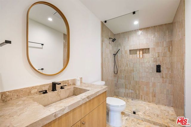 14664 Valley Vista Boulevard, Sherman Oaks, CA 91403