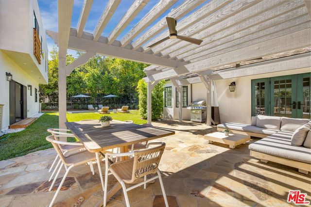 14664 Valley Vista Boulevard, Sherman Oaks, CA 91403