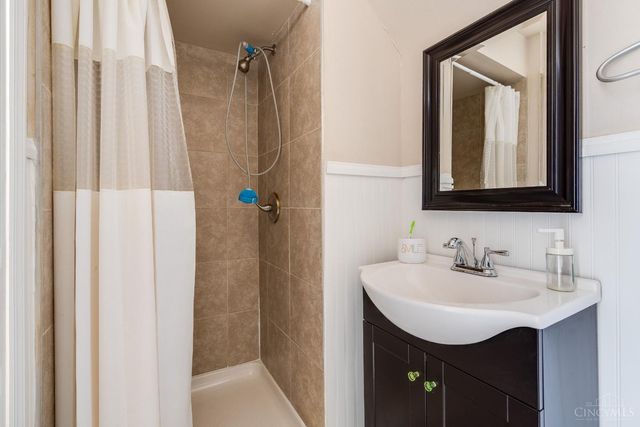 3523 Mary Ann Lane, Cincinnati, OH 45213