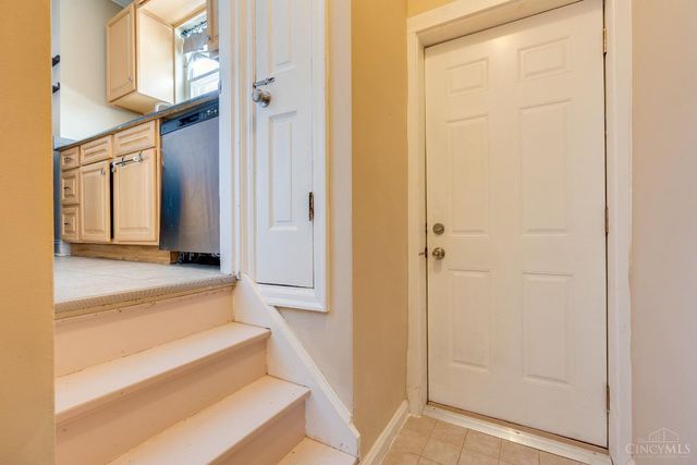 3523 Mary Ann Lane, Cincinnati, OH 45213