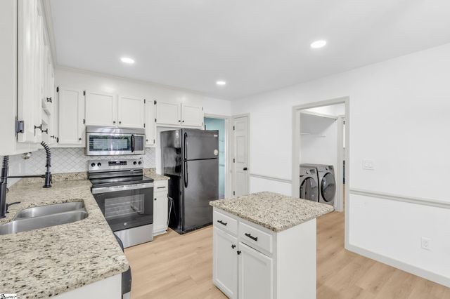 3 Jocassee Court, Greenville, SC 29609
