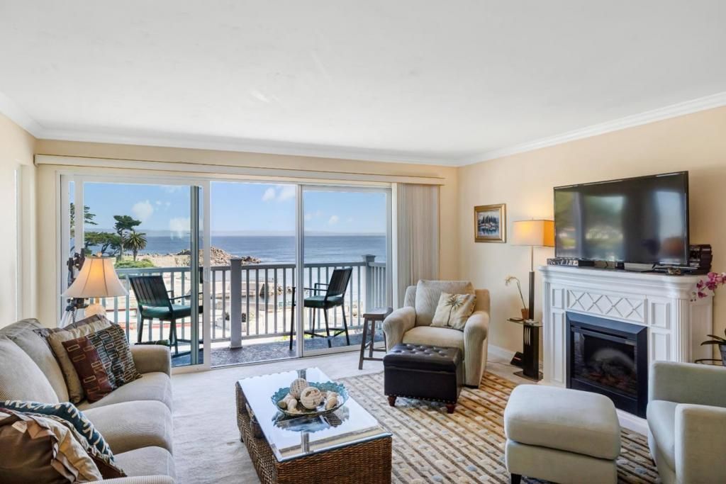 585 Ocean View Boulevard 3, Pacific Grove, CA 93950