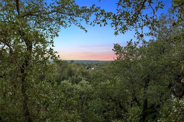 10810 Wintergreen HL, Austin, TX 78750