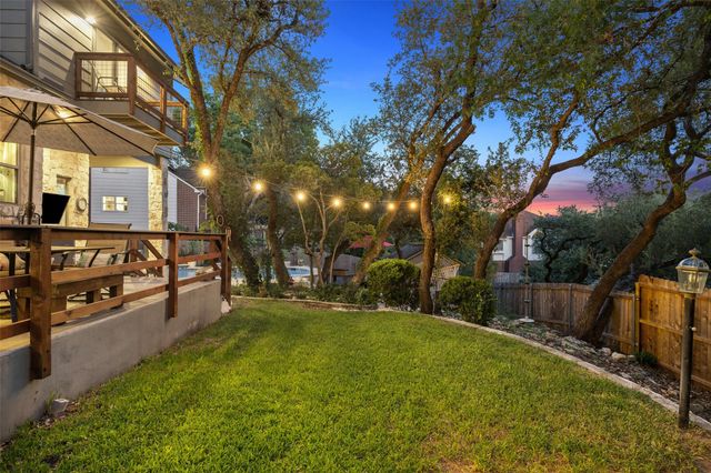 10810 Wintergreen HL, Austin, TX 78750