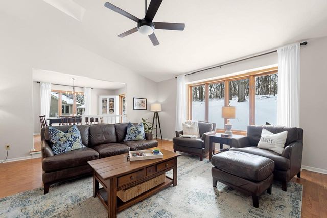 219 Westfield WAY, Pewaukee, WI 53072