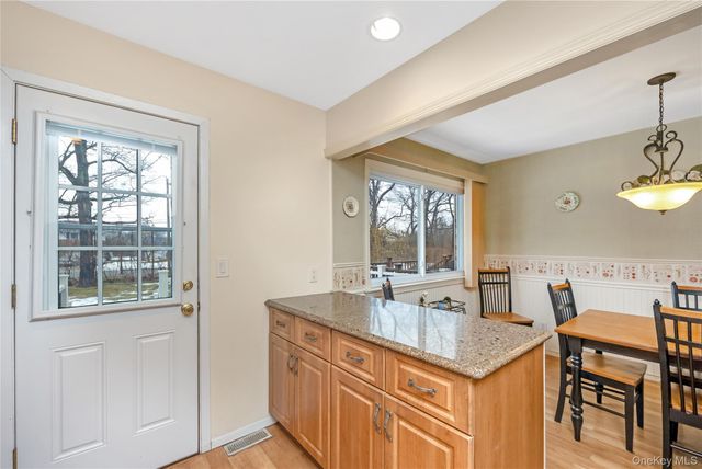 8 Town House Drive, Massapequa Park, NY 11762