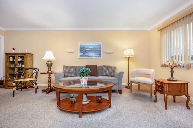 8 Town House Drive, Massapequa Park, NY 11762