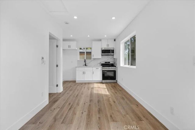 7053 Fallbrook Avenue, West Hills, CA 91307