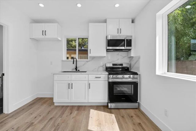 7053 Fallbrook Avenue, West Hills, CA 91307