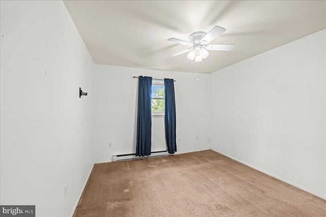 170 WHITE DOGWOOD DR, Etters, PA 17319
