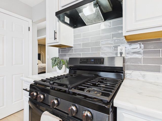 824 S 92nd STREET, West Allis, WI 53214