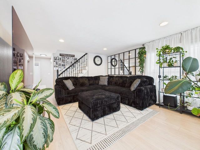 824 S 92nd STREET, West Allis, WI 53214