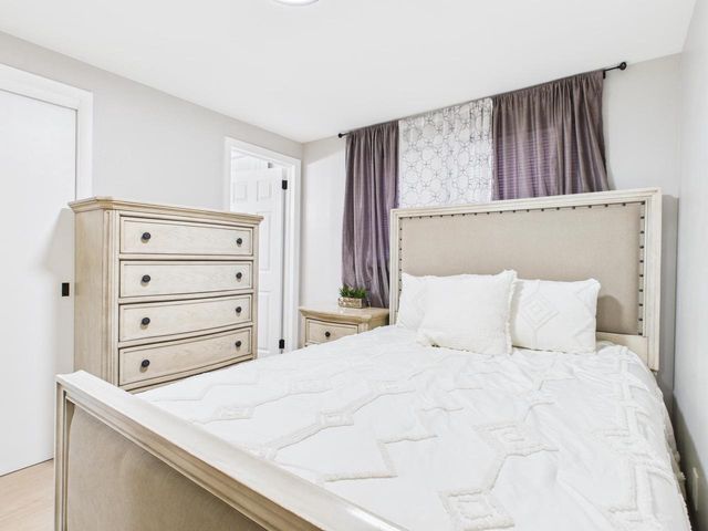 824 S 92nd STREET, West Allis, WI 53214