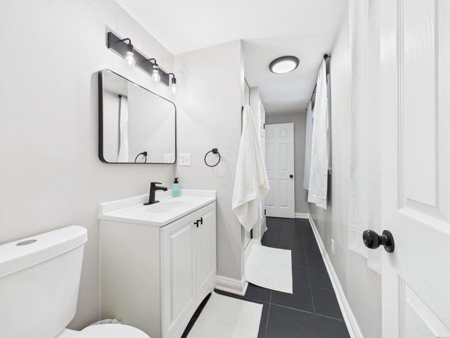 824 S 92nd STREET, West Allis, WI 53214