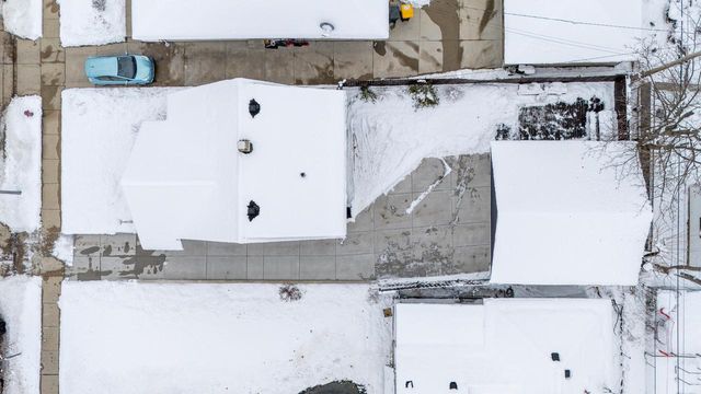 824 S 92nd STREET, West Allis, WI 53214