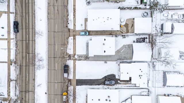 824 S 92nd STREET, West Allis, WI 53214