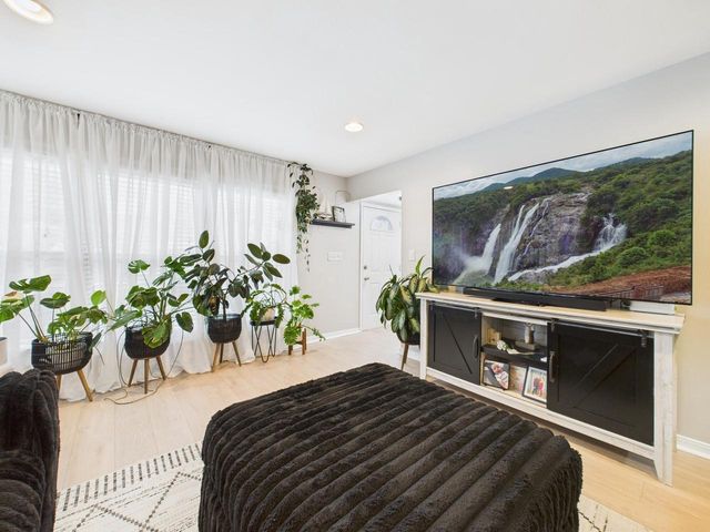 824 S 92nd STREET, West Allis, WI 53214