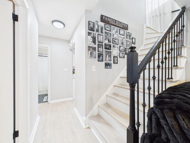 824 S 92nd STREET, West Allis, WI 53214