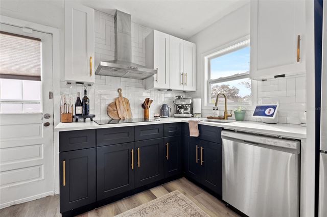 3731 6TH AVENUE N, St Petersburg, FL 33713