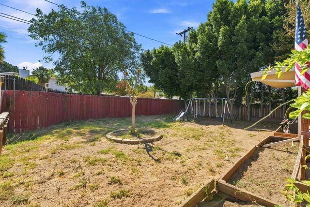 8130 Royal Park, El Cajon, CA 92021