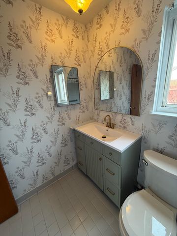 20355 15 Mile Road, Clinton Township, MI 48035