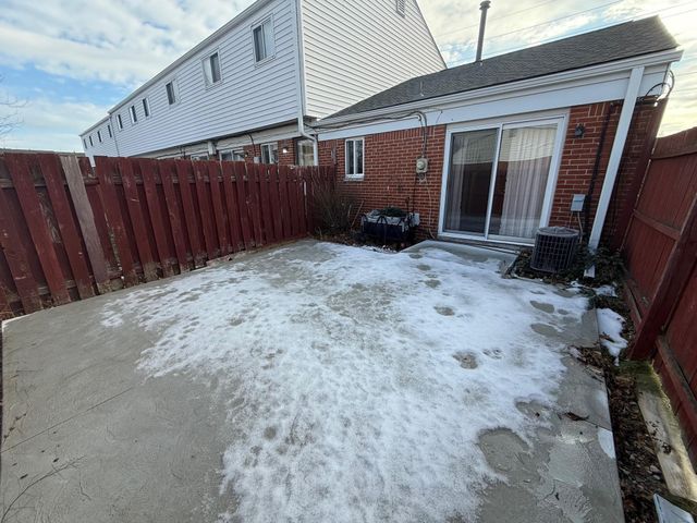 20355 15 Mile Road, Clinton Township, MI 48035