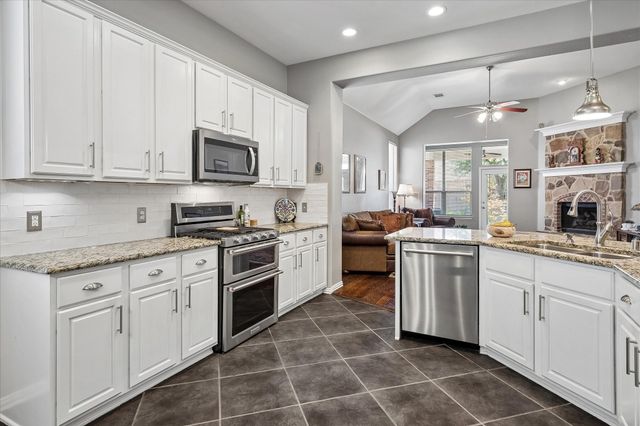 1911 Fairlake Drive, Wylie, TX 75098