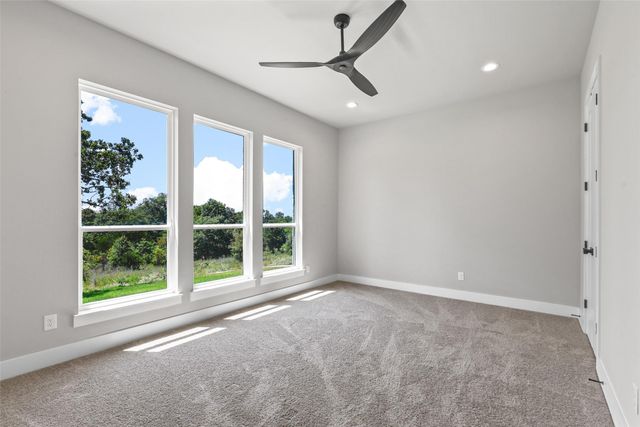 1064 Glenoaks Drive, Weatherford, TX 76088