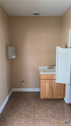 270 Canyon View Drive, Goliad, TX 77963