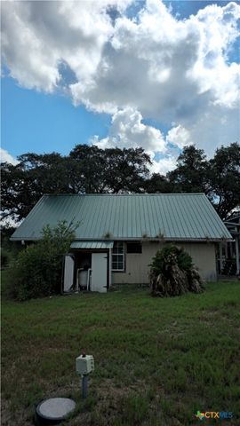 270 Canyon View Drive, Goliad, TX 77963