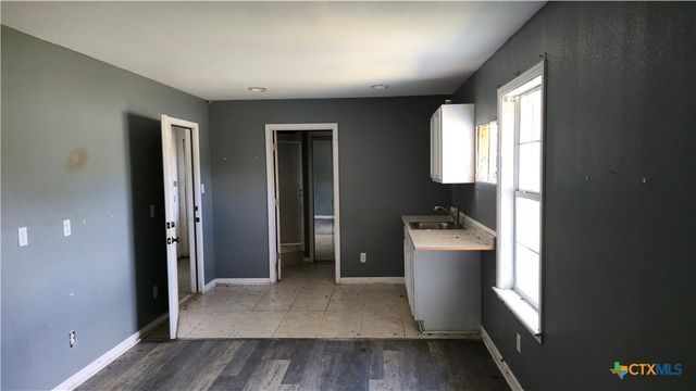 270 Canyon View Drive, Goliad, TX 77963