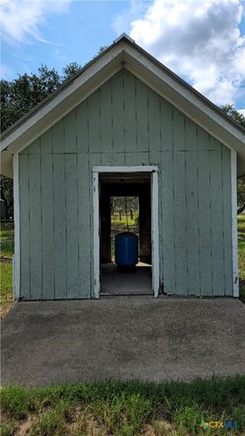 270 Canyon View Drive, Goliad, TX 77963