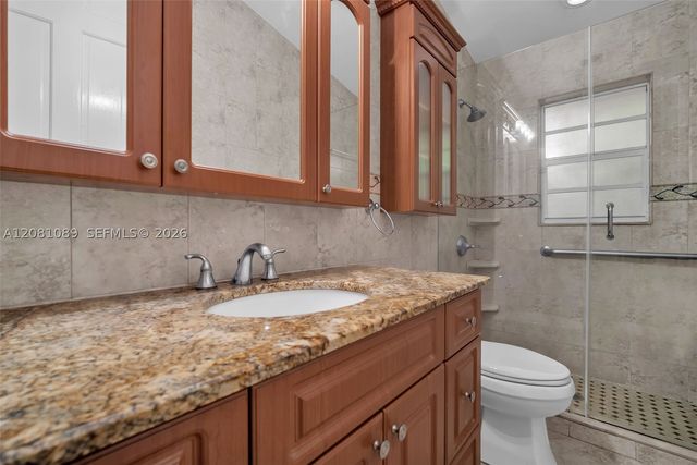 10485 NW 132nd St, Hialeah Gardens, FL 33018