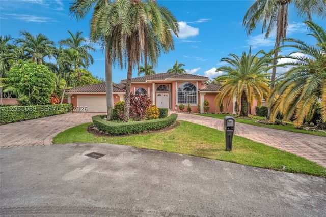 10485 NW 132nd St, Hialeah Gardens, FL 33018