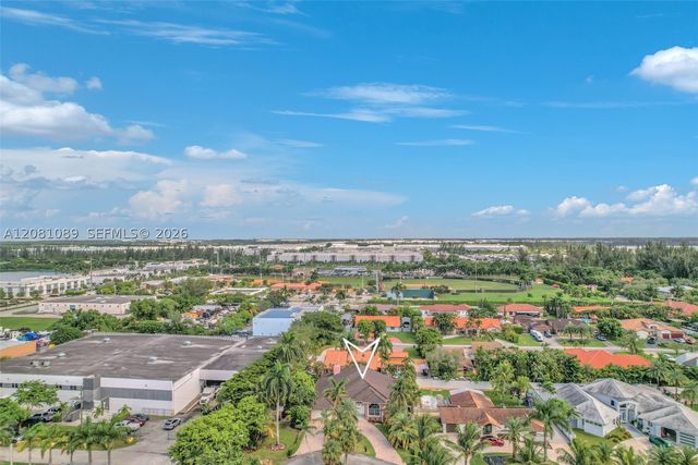 10485 NW 132nd St, Hialeah Gardens, FL 33018