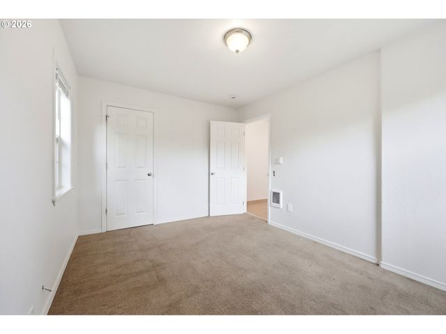 3206 Se 87TH Ave, Portland, OR 97266