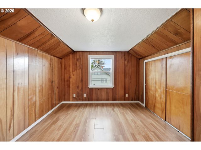 3206 Se 87TH Ave, Portland, OR 97266