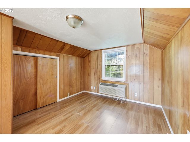 3206 Se 87TH Ave, Portland, OR 97266