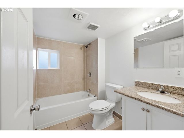 3206 Se 87TH Ave, Portland, OR 97266