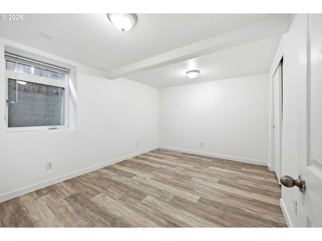 3206 Se 87TH Ave, Portland, OR 97266