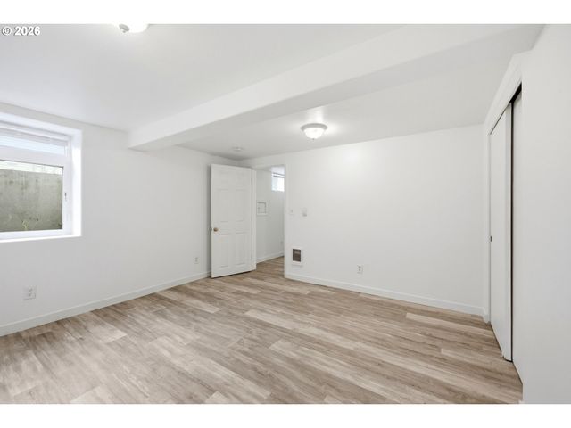 3206 Se 87TH Ave, Portland, OR 97266