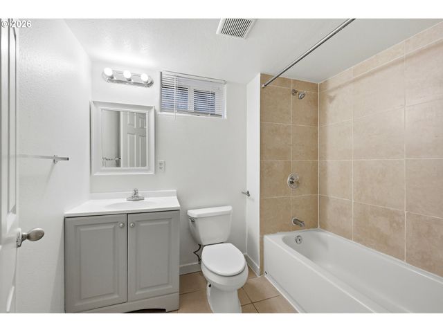 3206 Se 87TH Ave, Portland, OR 97266