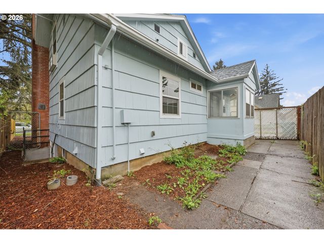 3206 Se 87TH Ave, Portland, OR 97266