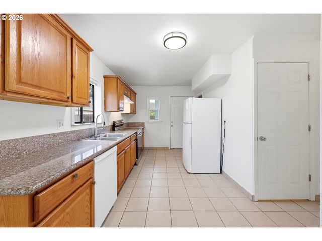 3206 Se 87TH Ave, Portland, OR 97266