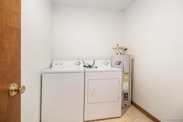 2536 Eagles Circle 8, Ypsilanti, MI 48197