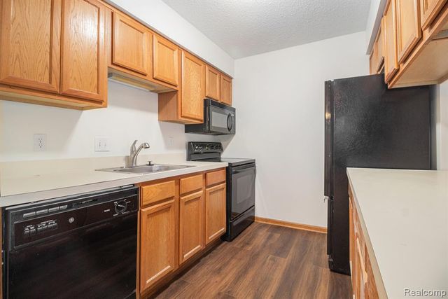 2536 Eagles Circle 8, Ypsilanti, MI 48197