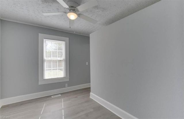 70 Manly ST, Portsmouth, VA 23702