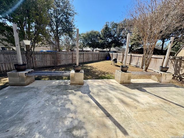 7906 Belmont Rdg, Selma, TX 78154