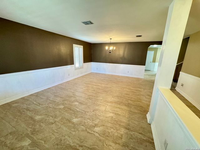 7906 Belmont Rdg, Selma, TX 78154