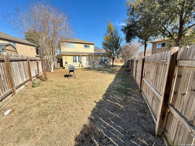 7906 Belmont Rdg, Selma, TX 78154